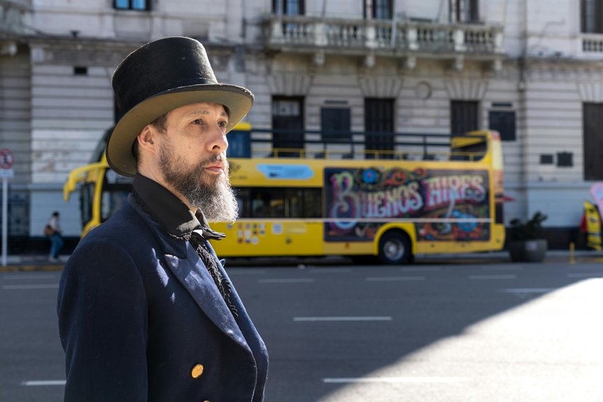 arrive early explore quietly