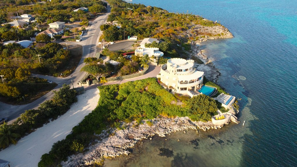 explore grand cayman efficiently