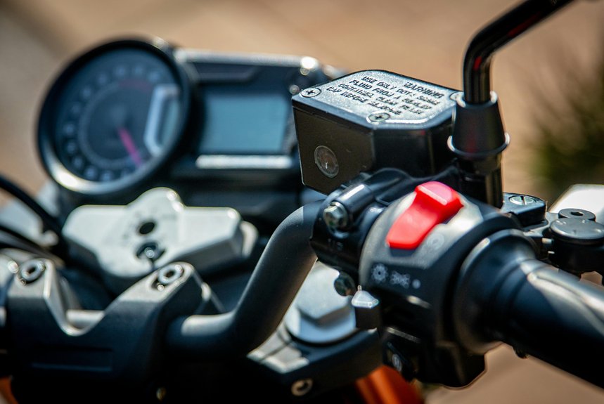 manual clutch replacement tips