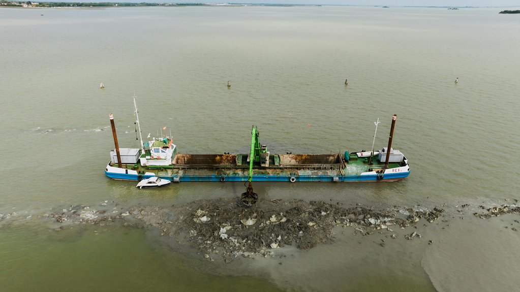 lake dredging services bethlehem